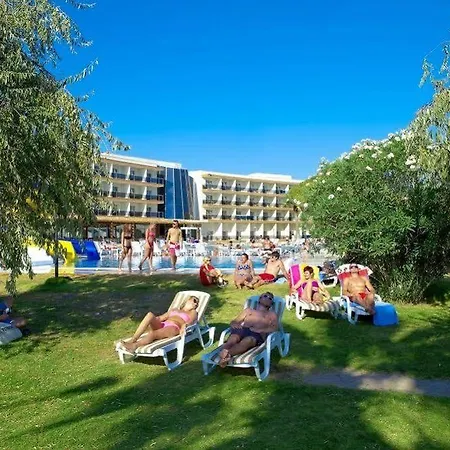& Hotel 4*